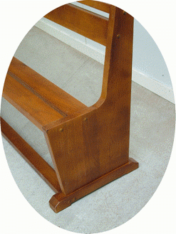 Banc d'église Sacoué 1